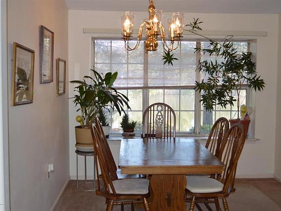 4th image of 1184B Thornbury Ln