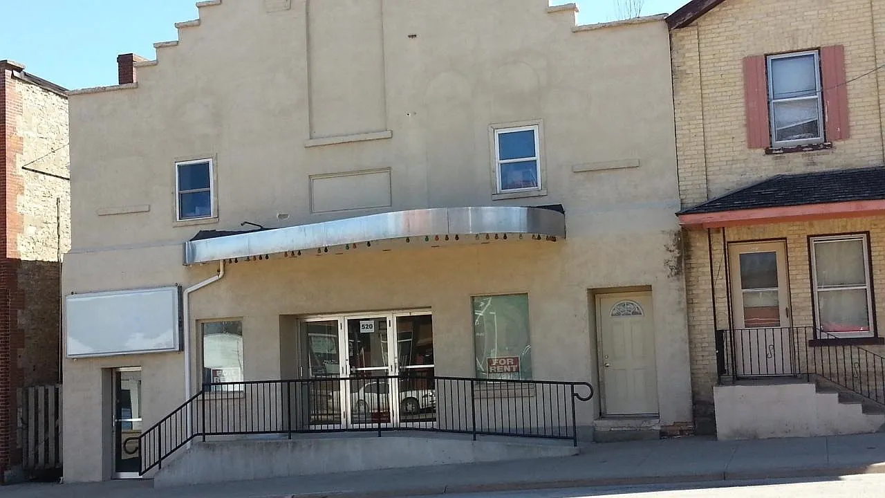 520 Main St Unit 1 photo 1