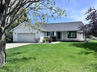 640 Mooreland Circle, Portage, WI 53901