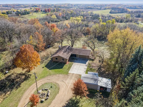 3695 230th St E, Prior Lake, MN 55372