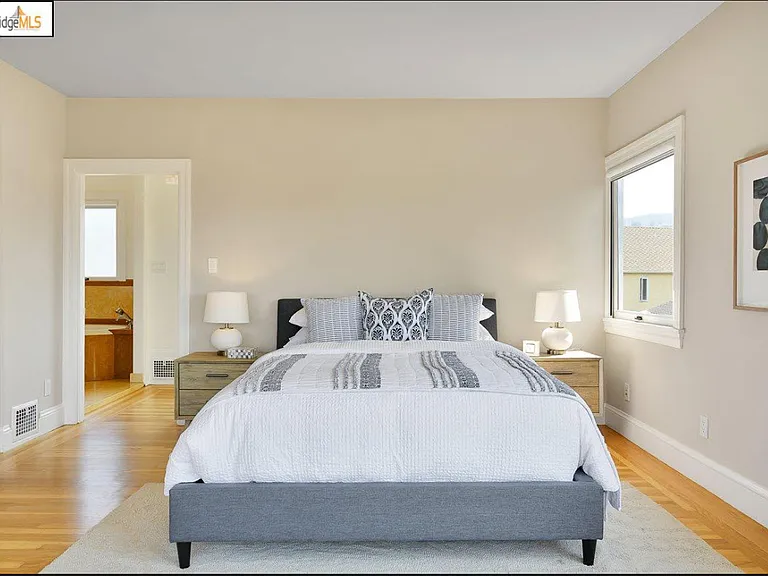 1 Hillwood Pl — Photo 17