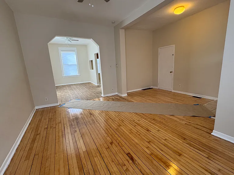 5526 S Throop St — Photo 5