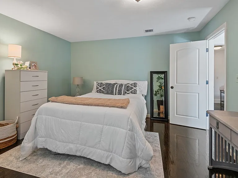 8A Maple St #1 — Photo 29
