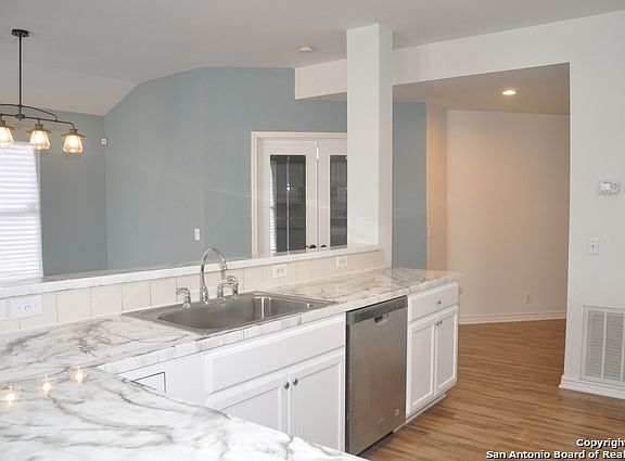 5th image of 10226 Southcreek