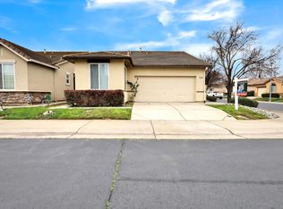 7418 Sun Reign Ln, Sacramento, CA 95823