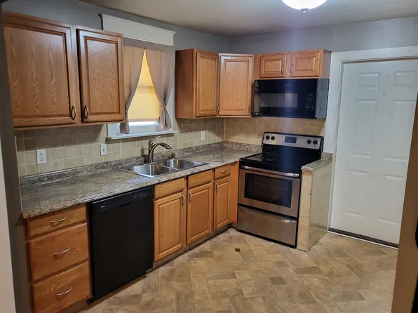 4 S Railroad St Floor 2, New Ringgold, PA 17960