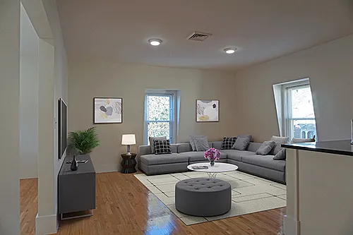 4 Osgood St Photo 1