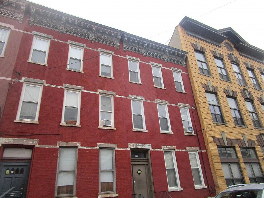 2nd image of 546 Palisade Ave