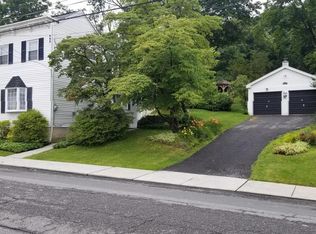2127 Mahantongo St, Pottsville, PA 17901