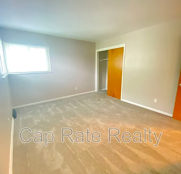 26 S Hampton Rd #C — Photo 19