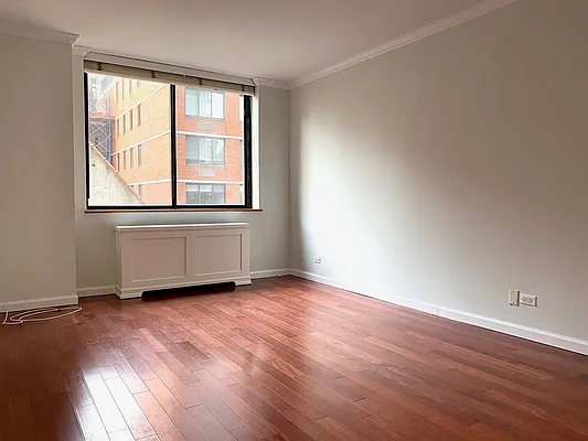 Rented by Compass | media 24