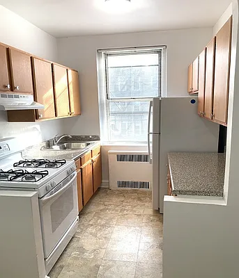 Rented by Otto Nielsen Realty | media 3