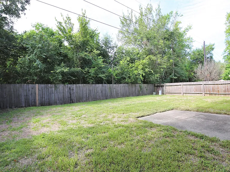 7814 Barnhill Dr — Photo 22