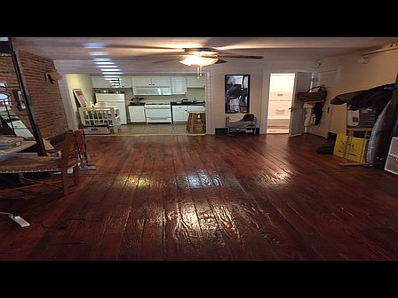 2nd image of 528 16th St