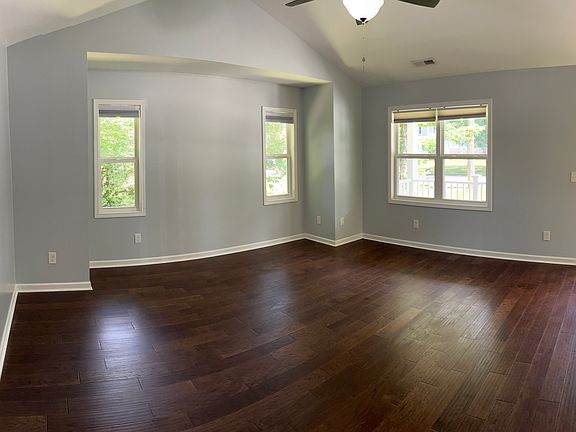 2nd image of 525 Church St