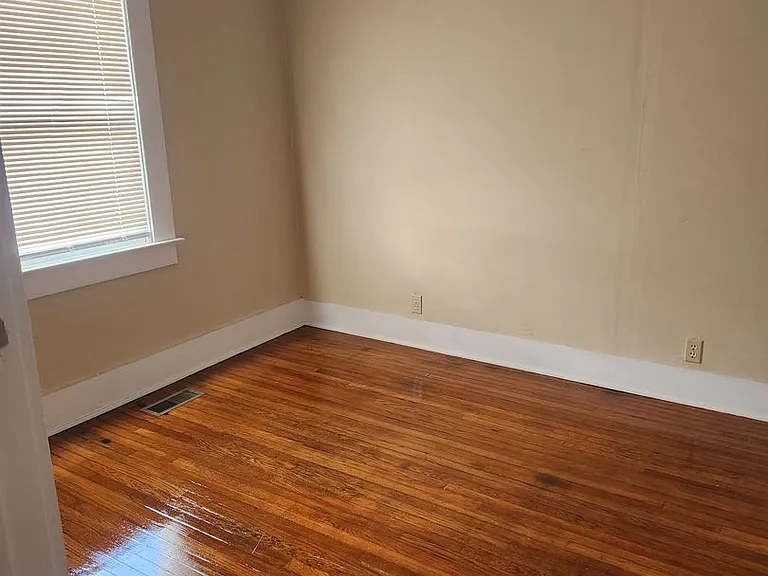 1008 S Randolph St — Photo 7