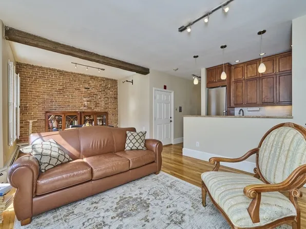 89 Waltham St APT 4, Boston, MA 02118