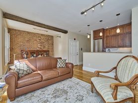 89 Waltham St, Boston, MA