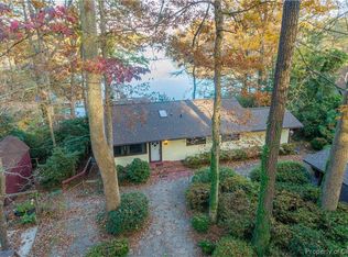 215 Baker Rd, Topping, VA 23169