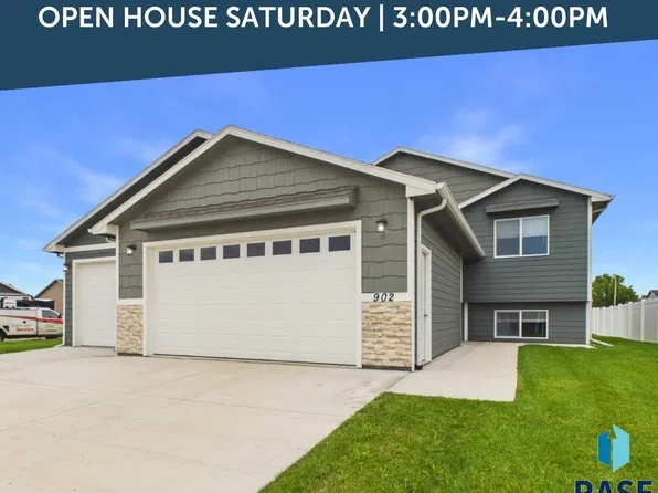 902 Birch St, Harrisburg, SD 57032