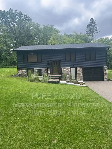1130 Hallam Ave N Photo 1