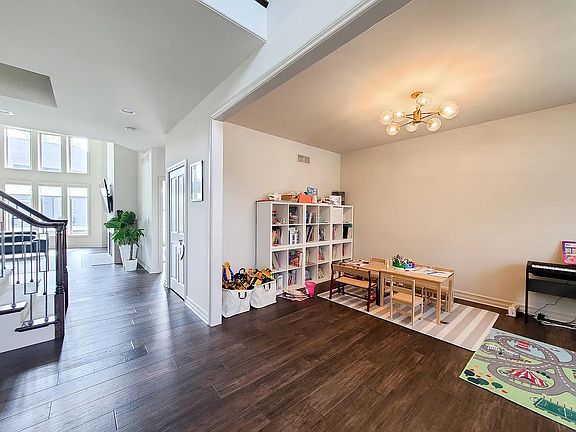 4th image of 5342 Rangemore Dr