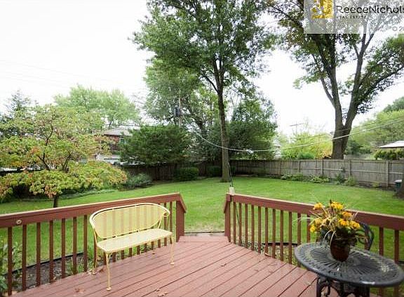 2nd image of 6808 W 98th St