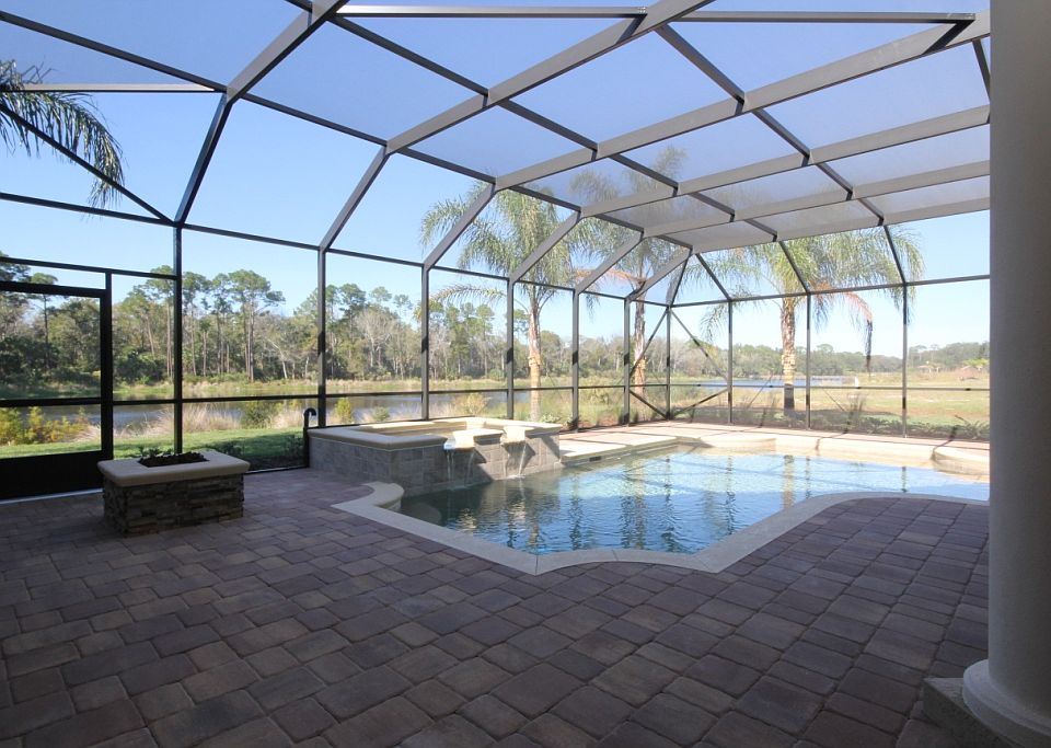 1st image of 212 Willow Oak Way
