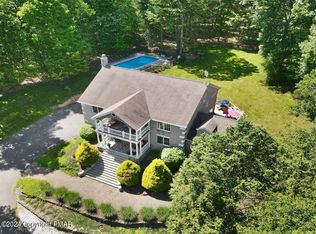 437 Sharrick Ct, Stroudsburg, PA