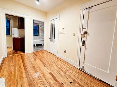 1 bed, 450 sqft, $2,600 — Photo 1