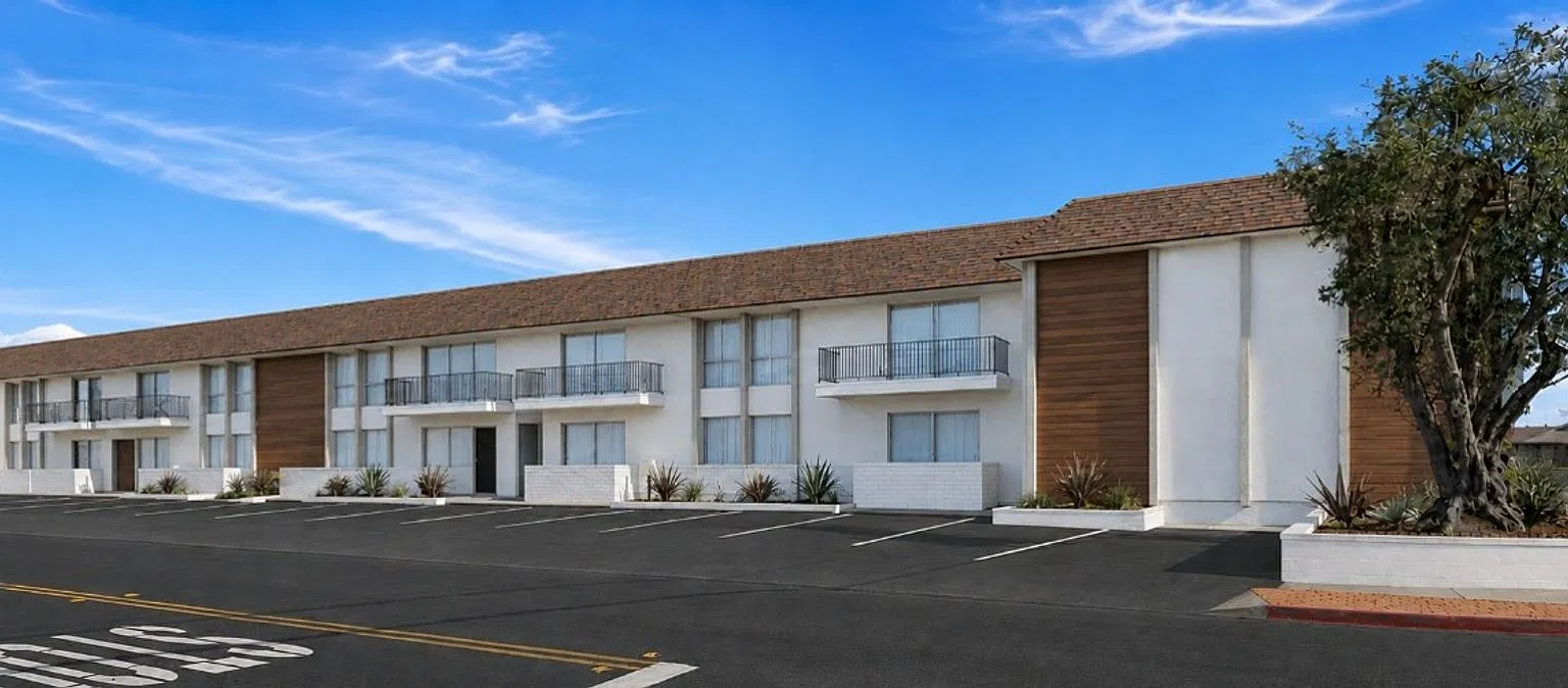 Royal Diane Apartments — Photo 2