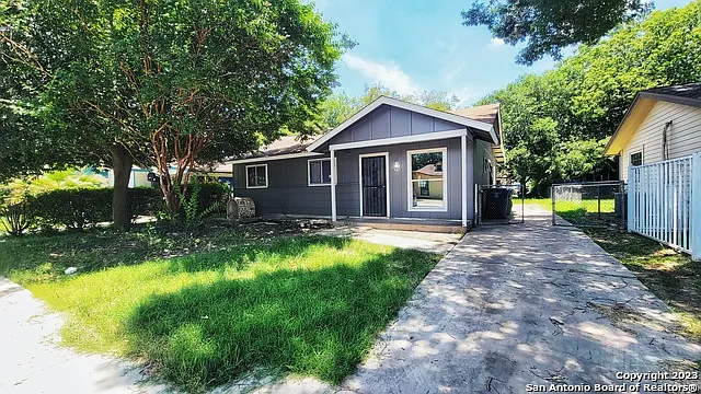 527 Valley Park Dr