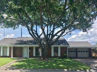 804 Maplewood St, Baytown, TX 77520