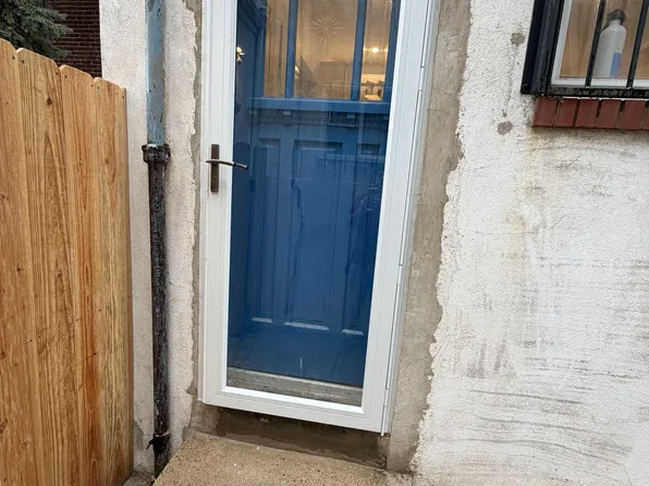 1535 S Broad St #1R, Philadelphia, PA 19147