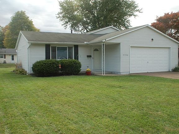 2nd image of 2906 Park Ln