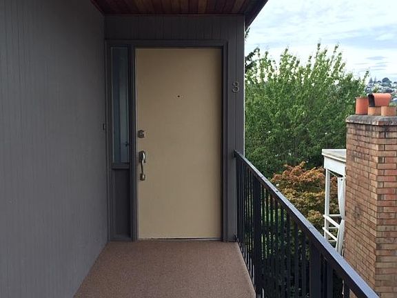 2nd image of 2049 13th Ave W APT 3