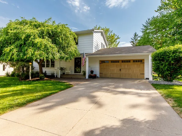 2515 Eisenhower Ave, Ames, IA 50010