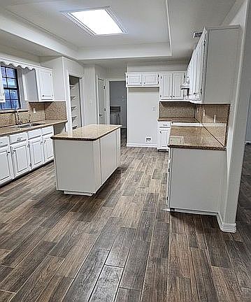 2nd image of 1309 Heron Ct