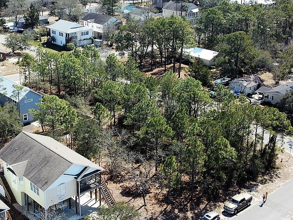 3rd image of L-41 & 42 NE 38th Street
