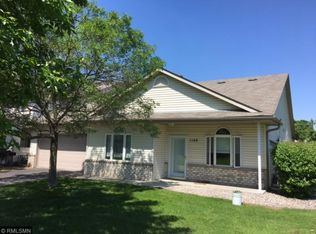 1140 Crystal Pl W, Chaska, MN 55318