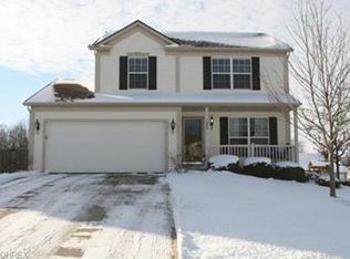 1386 Hidden Lake Blvd, Akron, OH 44312