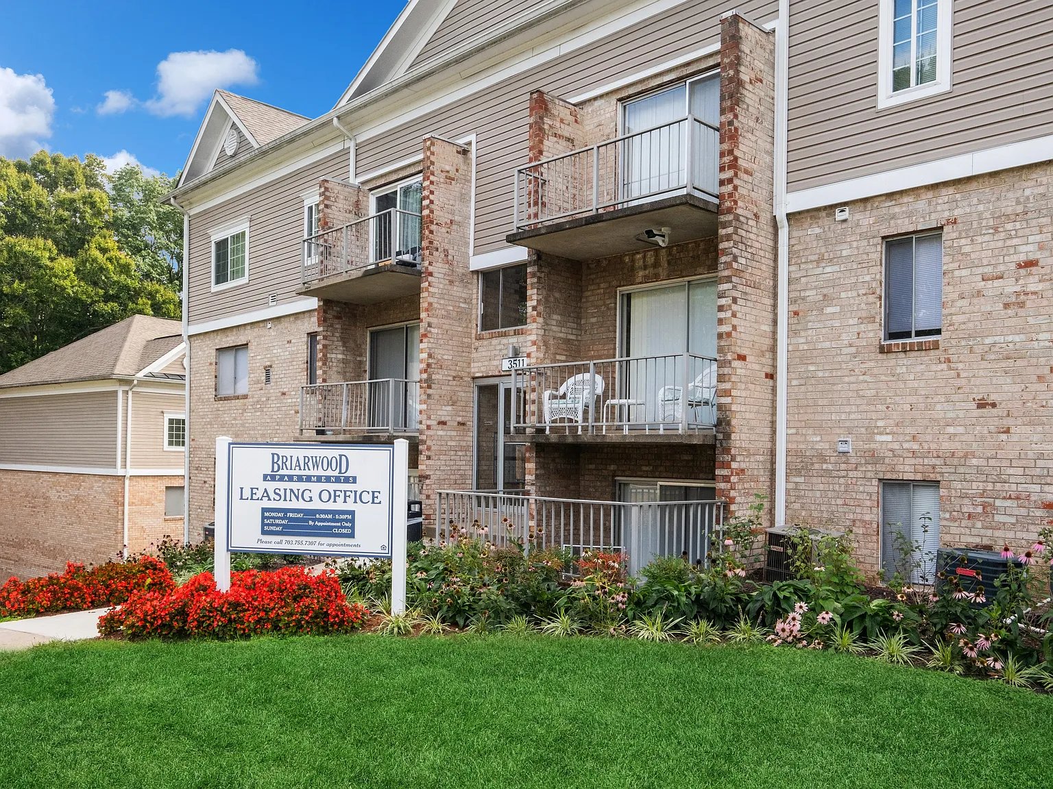 Briarwood Apartments — Photo 1