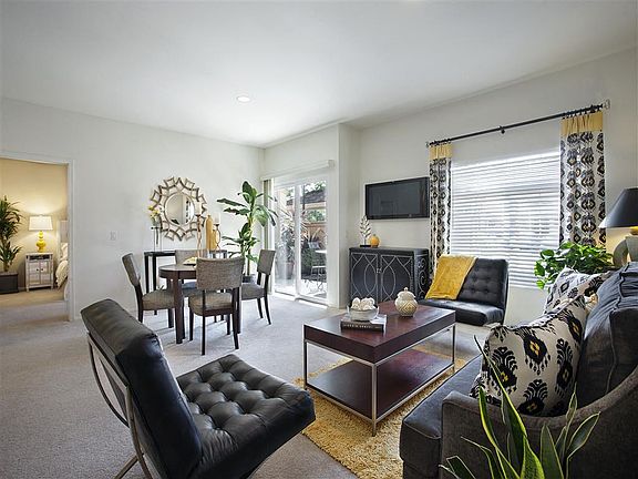5th image of 60 Willow Springs Ln #90-102