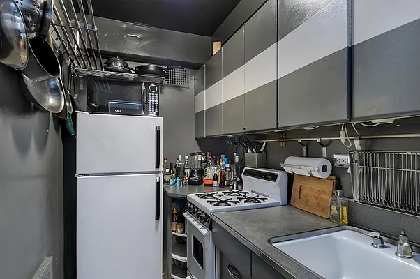 Sold by Maz Group NY | media 16