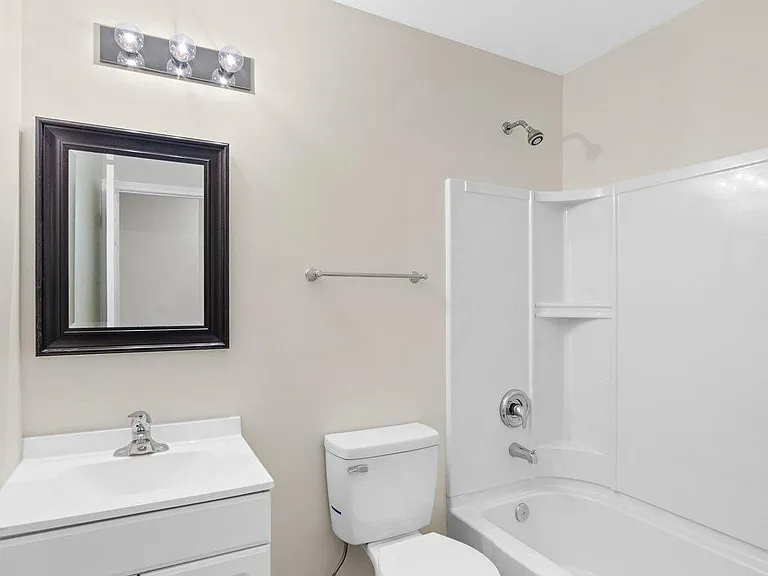 361 E Cherry St #361 — Photo 8