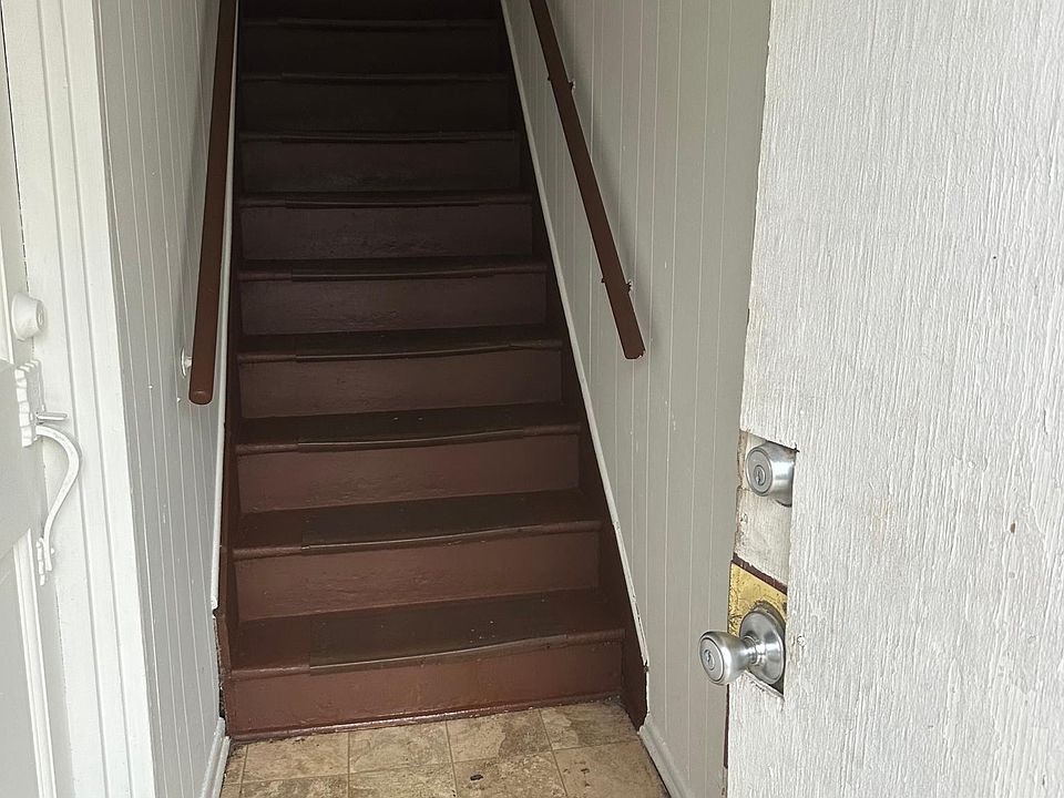 1st image of 4944 Magoun Ave #2F