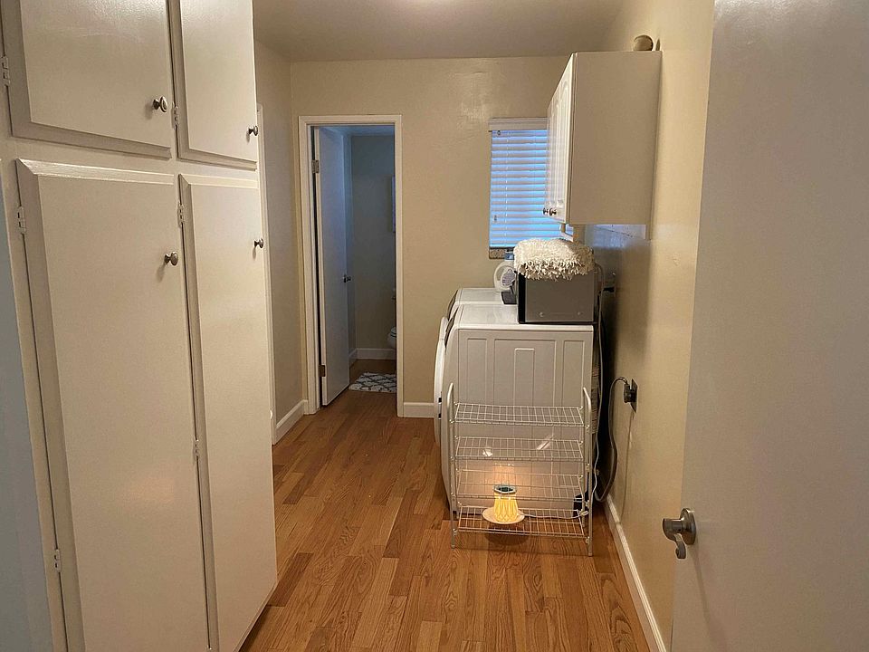 1st image of 1165 Calle Ventura