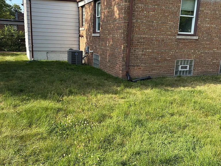 17958 Commercial Ave — Photo 3
