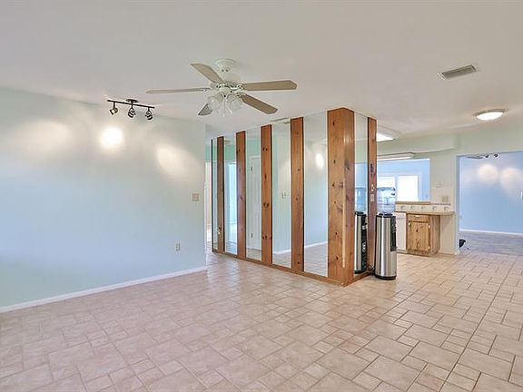 3rd image of 12684 81st Ave