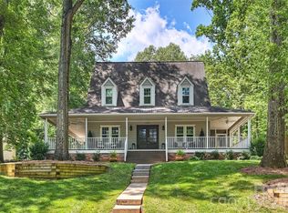 1506 Wandering Way Dr, Charlotte, NC 28226